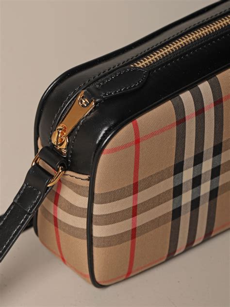 burberry borsa borchie tracolla|Borse firmate .